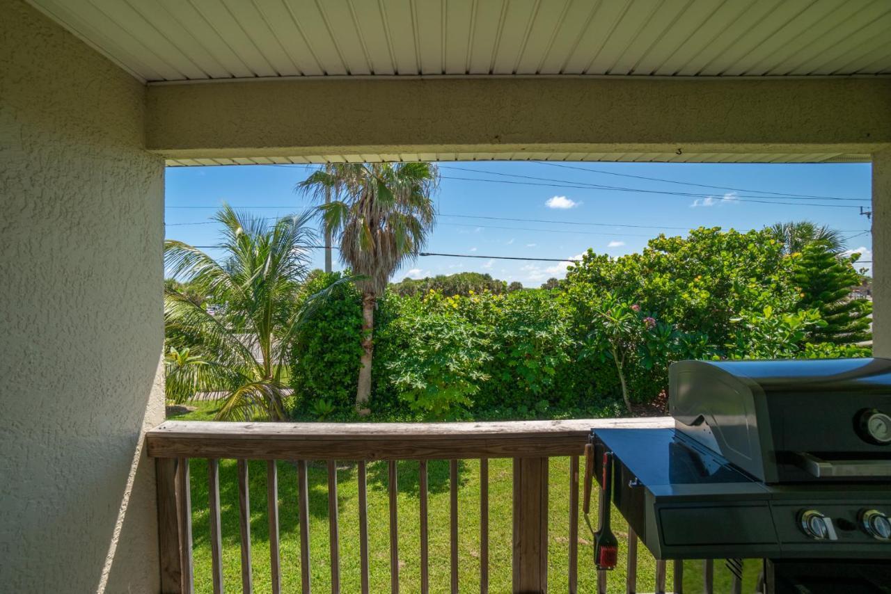Surfside Paradise Retreat - 3Br And 2Ba Duplex, Grill, Dog Friendly - Close To The Beach! Melbourne Zewnętrze zdjęcie