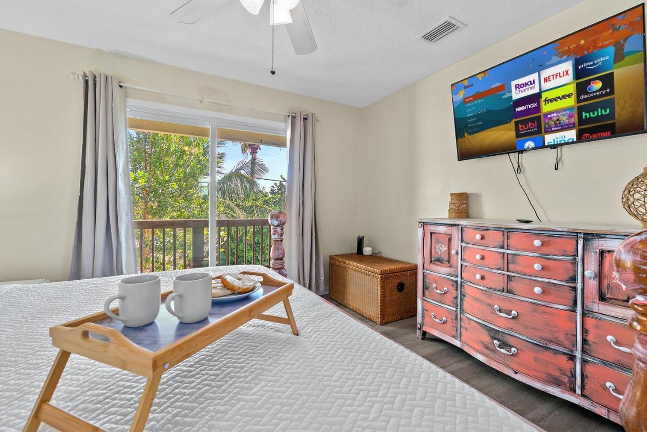 Surfside Paradise Retreat - 3Br And 2Ba Duplex, Grill, Dog Friendly - Close To The Beach! Melbourne Zewnętrze zdjęcie