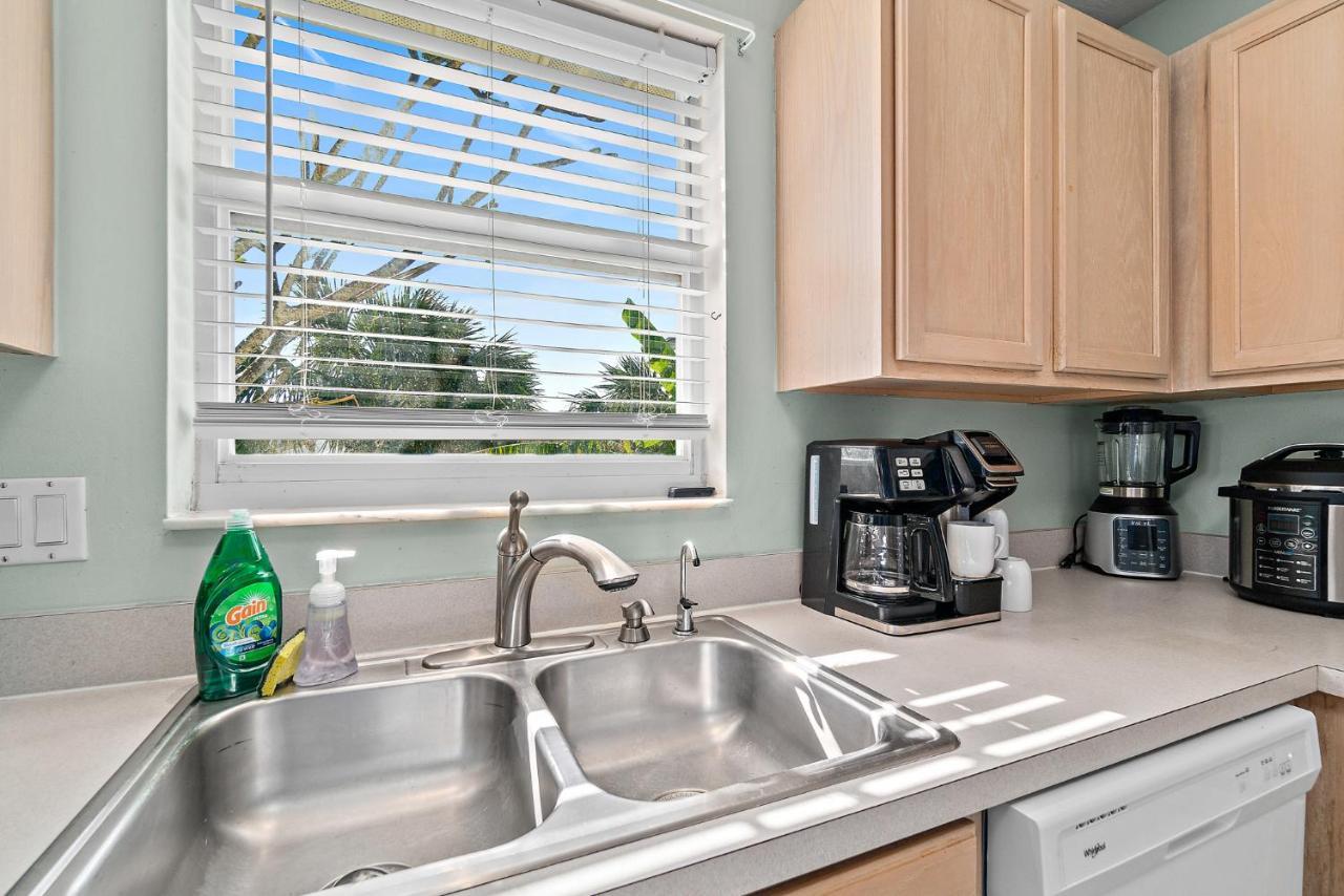 Surfside Paradise Retreat - 3Br And 2Ba Duplex, Grill, Dog Friendly - Close To The Beach! Melbourne Zewnętrze zdjęcie